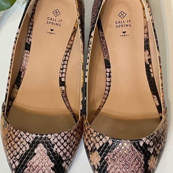 Call it Spring Vegan Snake Skin Flats (6) - Picture 3 of 8